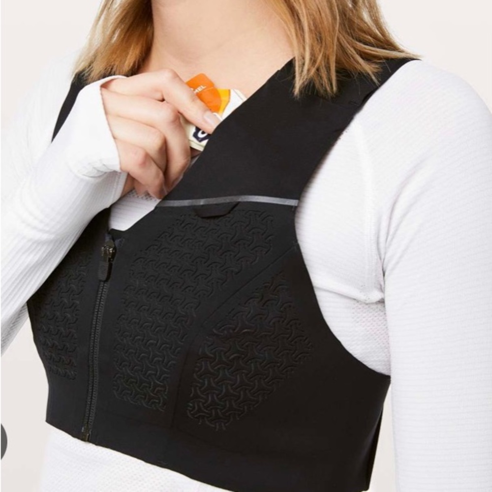 NWT Lululemon Enlite Hydraffinity Vest - sz L